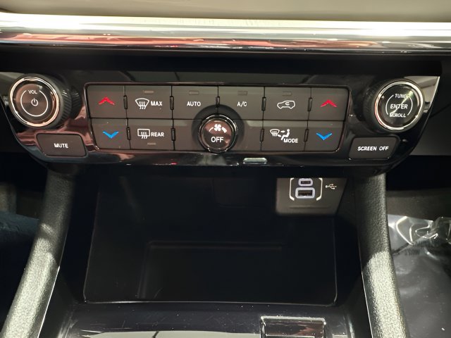 Used 2022 Jeep Compass Limited w/ Elite Group AWD/4WD image 24