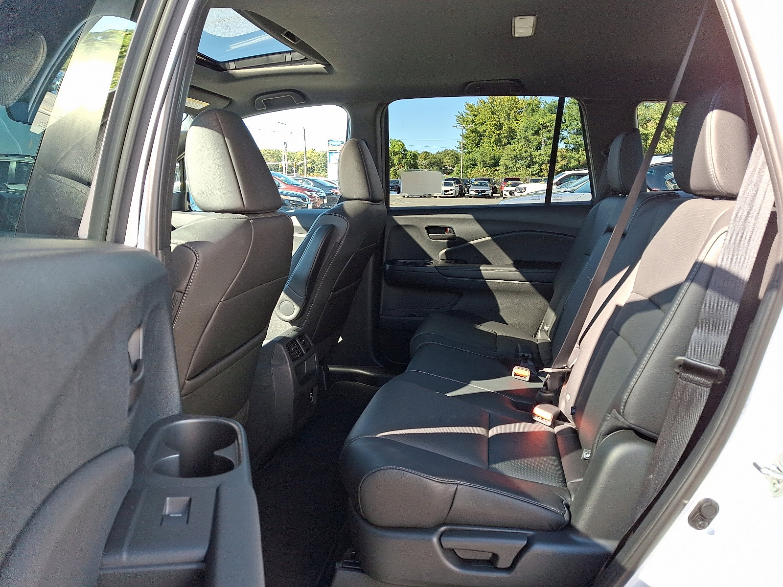 Used 2023 Honda Passport EX-L image 10