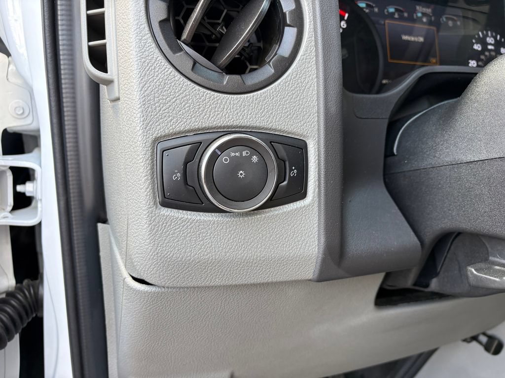 Used 2023 Ford E-450 and Econoline 450 Super Duty w/ Driver's Safety Package RWD image 14