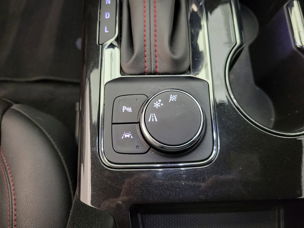 Certified 2024 Chevrolet Blazer RS w/ Driver Confidence II Package FWD image 8