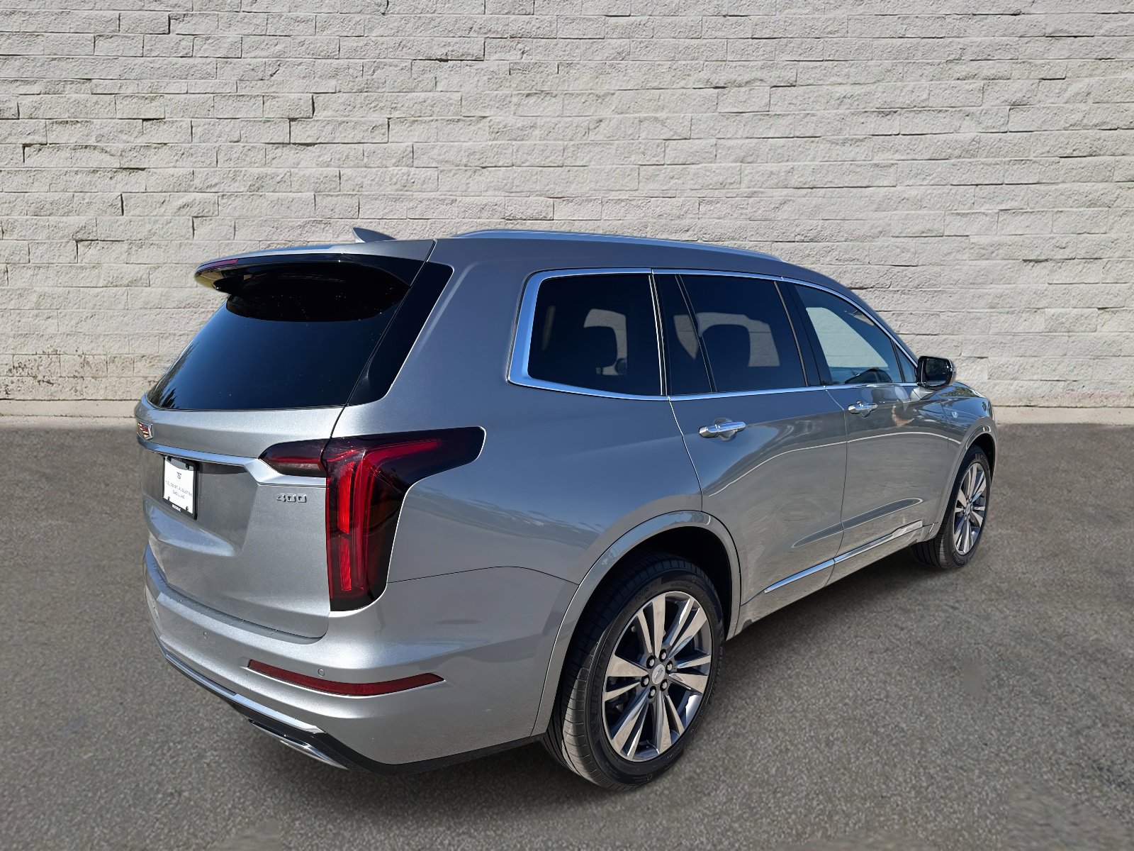 Used 2025 Cadillac XT6 Premium Luxury image 5