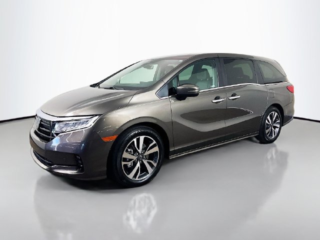 Used 2023 Honda Odyssey Touring image 3