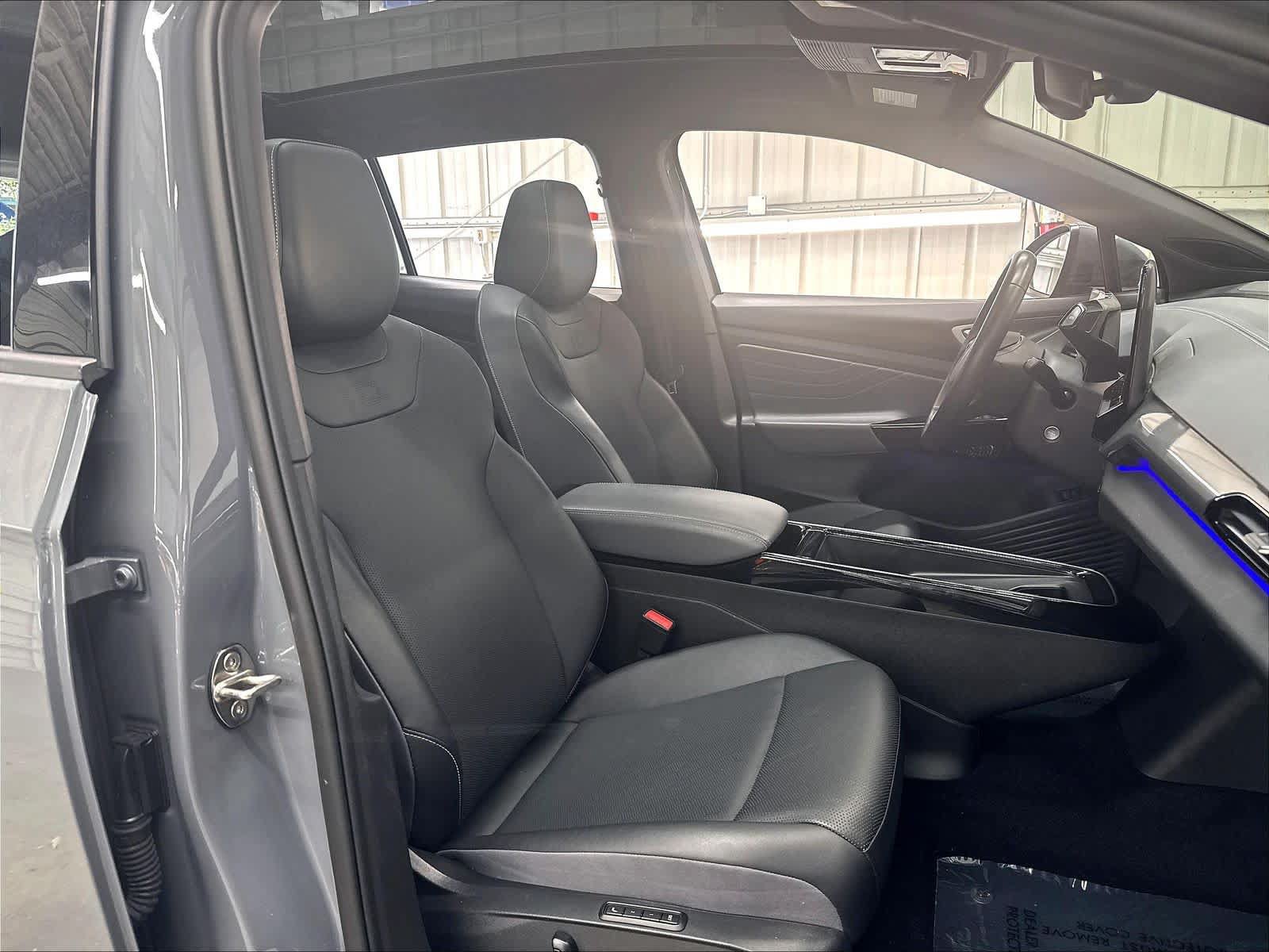 Used 2023 Volkswagen ID.4 S RWD image 32