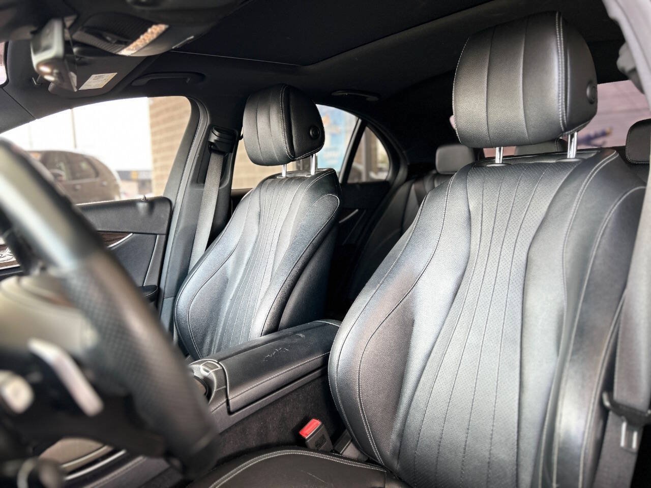 Used 2017 Mercedes-Benz E 300 4MATIC image 38