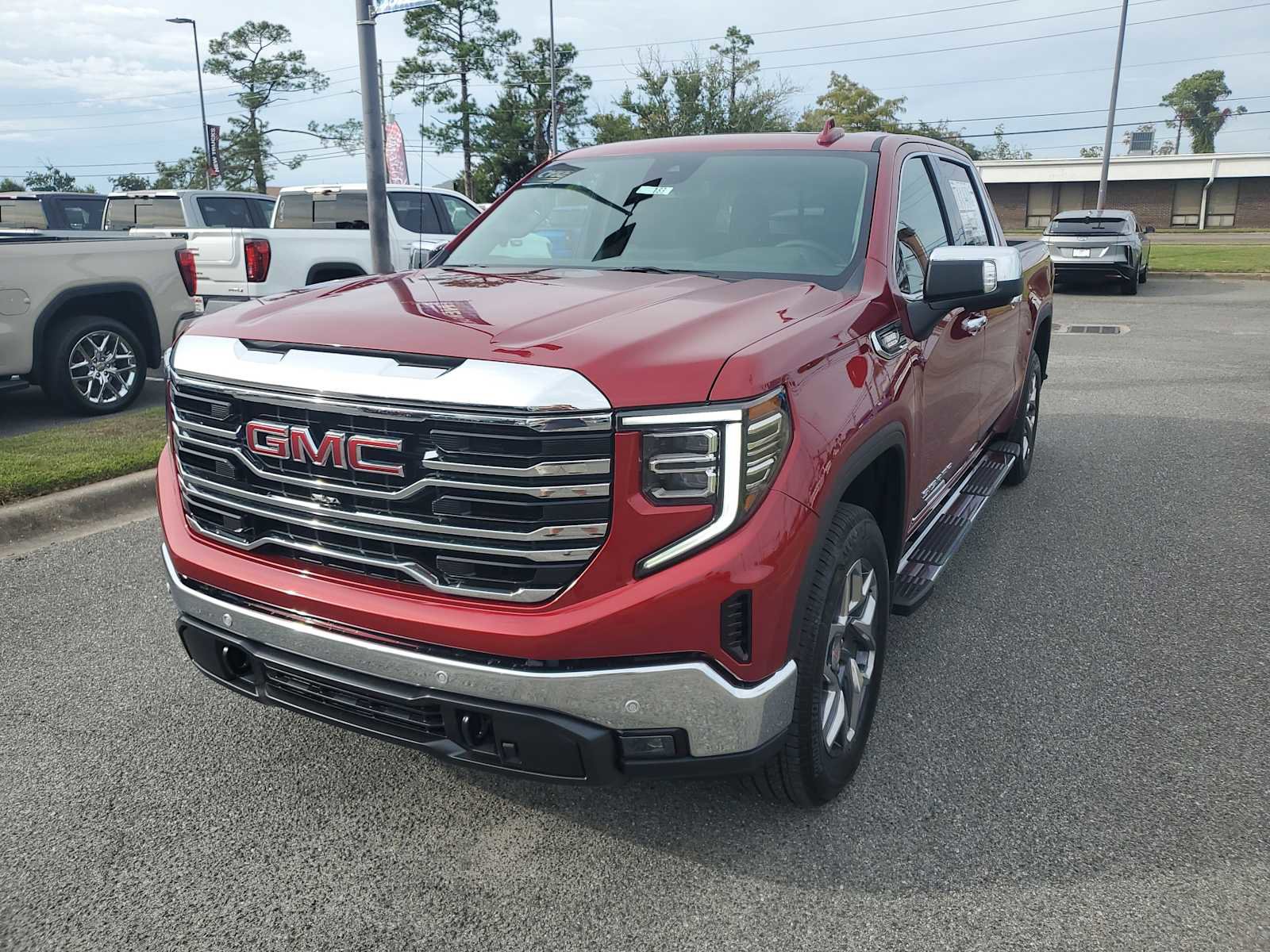 New 2026 GMC Sierra 1500 SLT w/ SLT Premium Package
