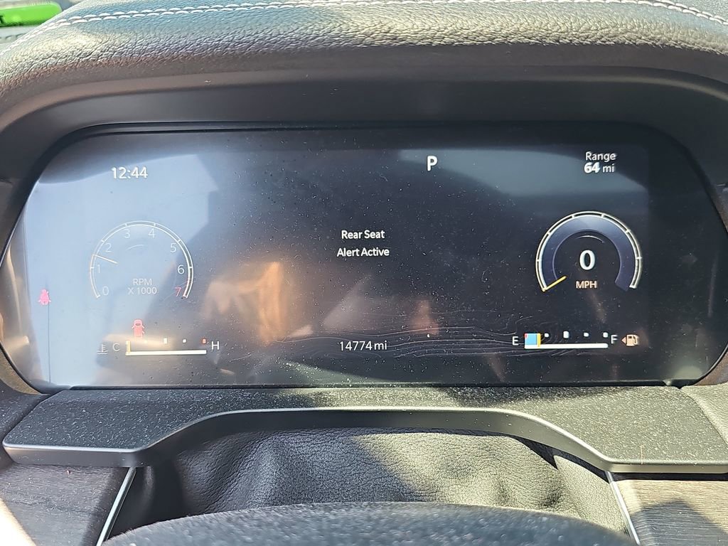 Used 2024 Jeep Grand Cherokee Limited w/ Black Appearance Package image 19