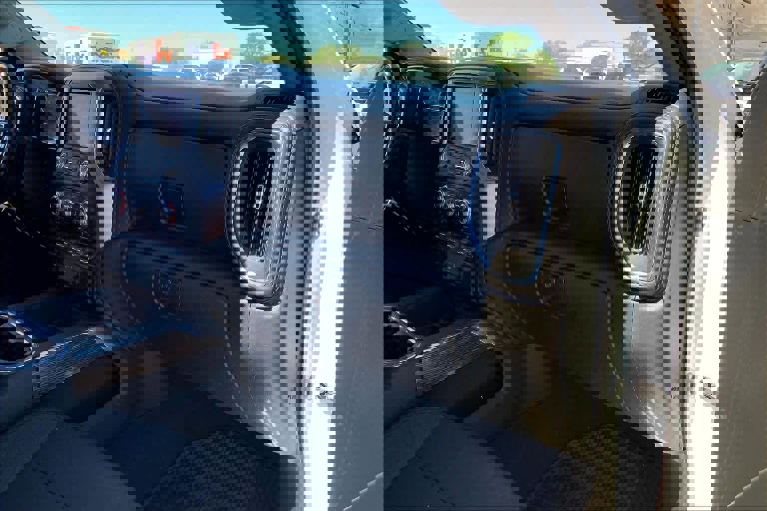 Used 2020 GMC Sierra 2500 SLE w/ SLE Convenience Package image 19