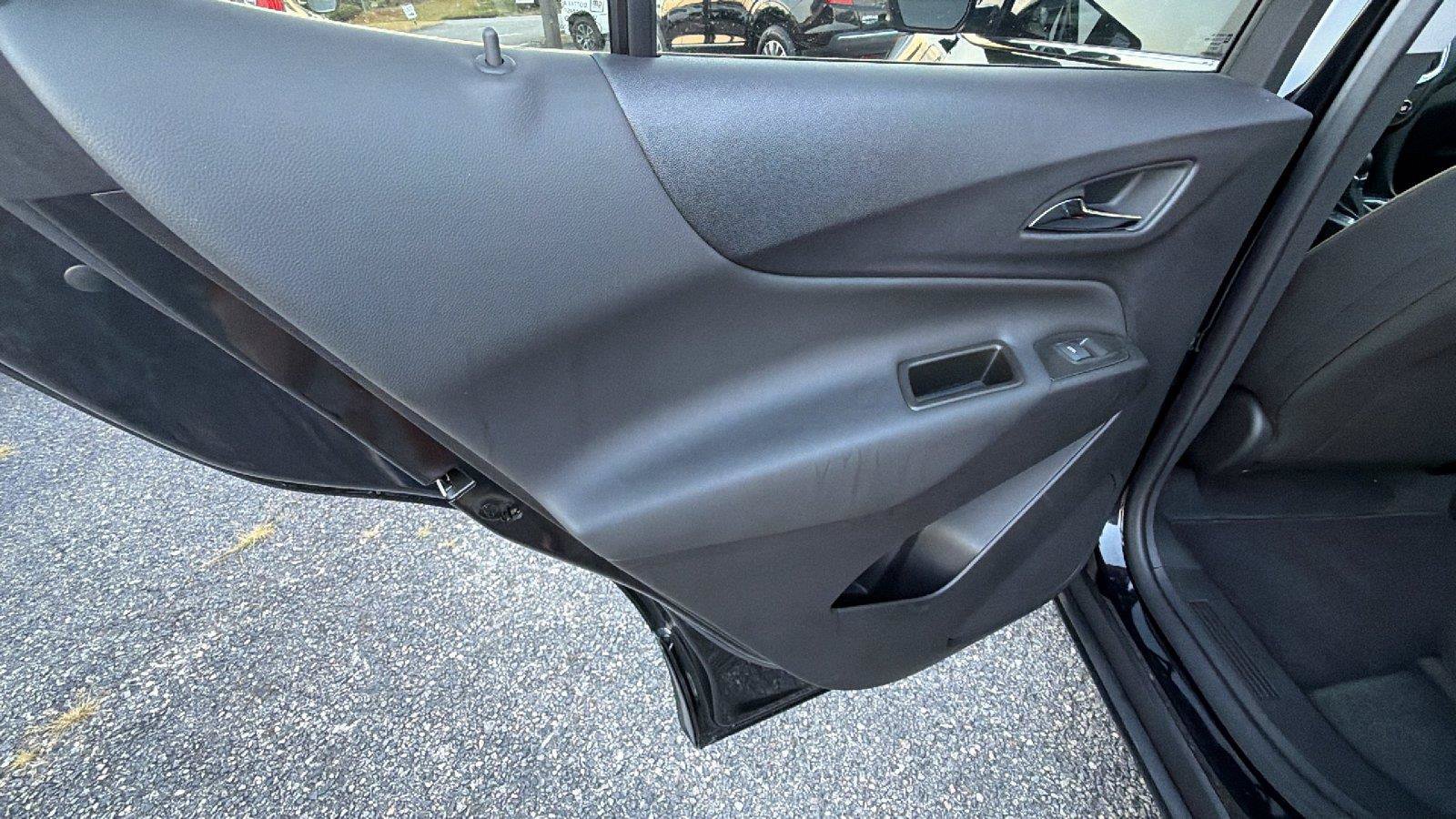 Used 2024 Chevrolet Equinox LT FWD image 22