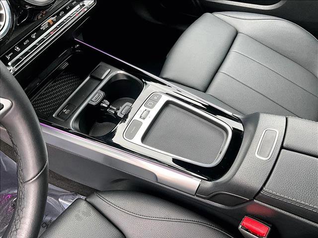 Used 2025 Mercedes-Benz GLB 250 image 15
