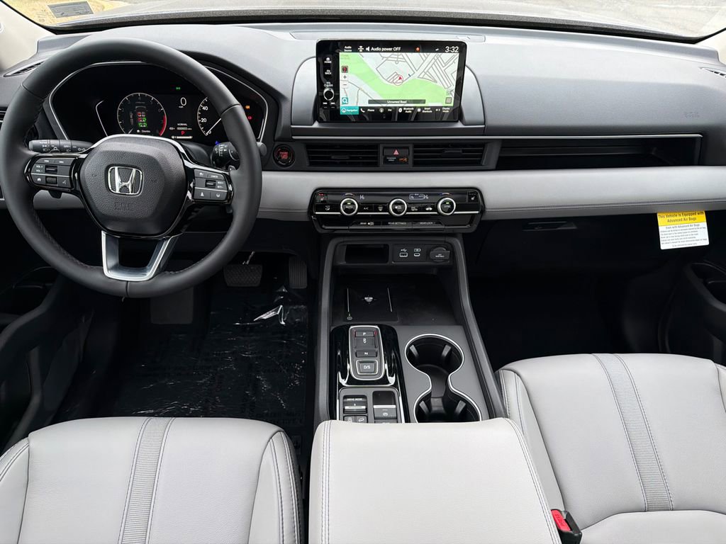 New 2025 Honda Pilot Touring image 20