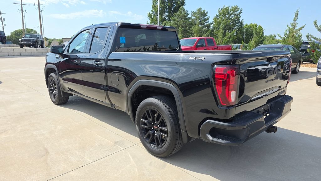 Used 2024 GMC Sierra 1500 Elevation AWD/4WD image 3