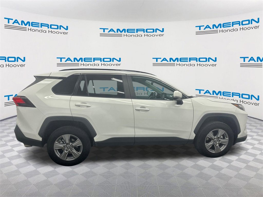 Used 2022 Toyota RAV4 XLE image 6
