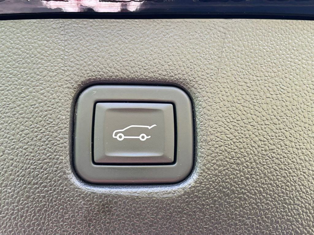 Used 2023 Chevrolet Blazer Premier w/ Enhanced Convenience Package image 22