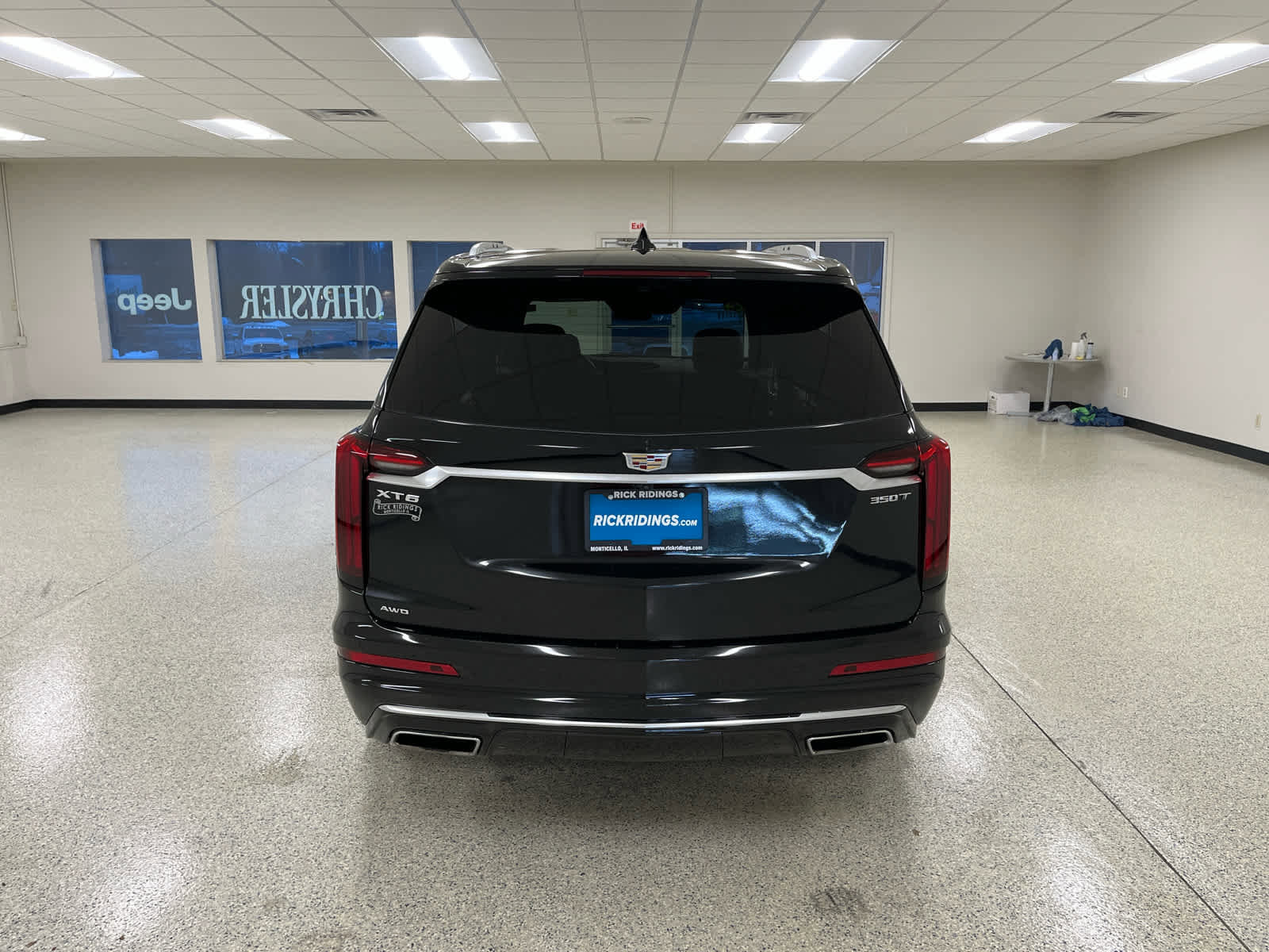 Used 2024 Cadillac XT6 Luxury w/ LPO, Floor Liner Package image 8
