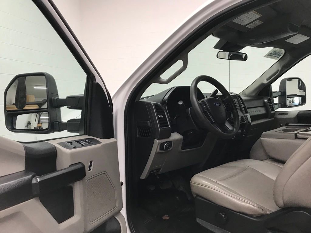 Used 2020 Ford F250 XL w/ Power Equipment Group image 11