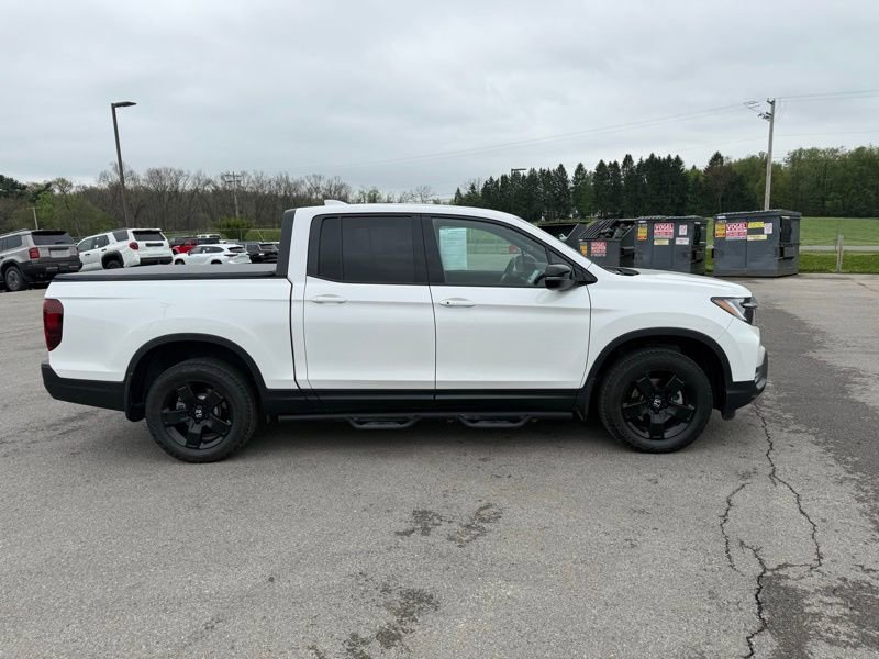 Used 2025 Honda Ridgeline Black Edition image 5
