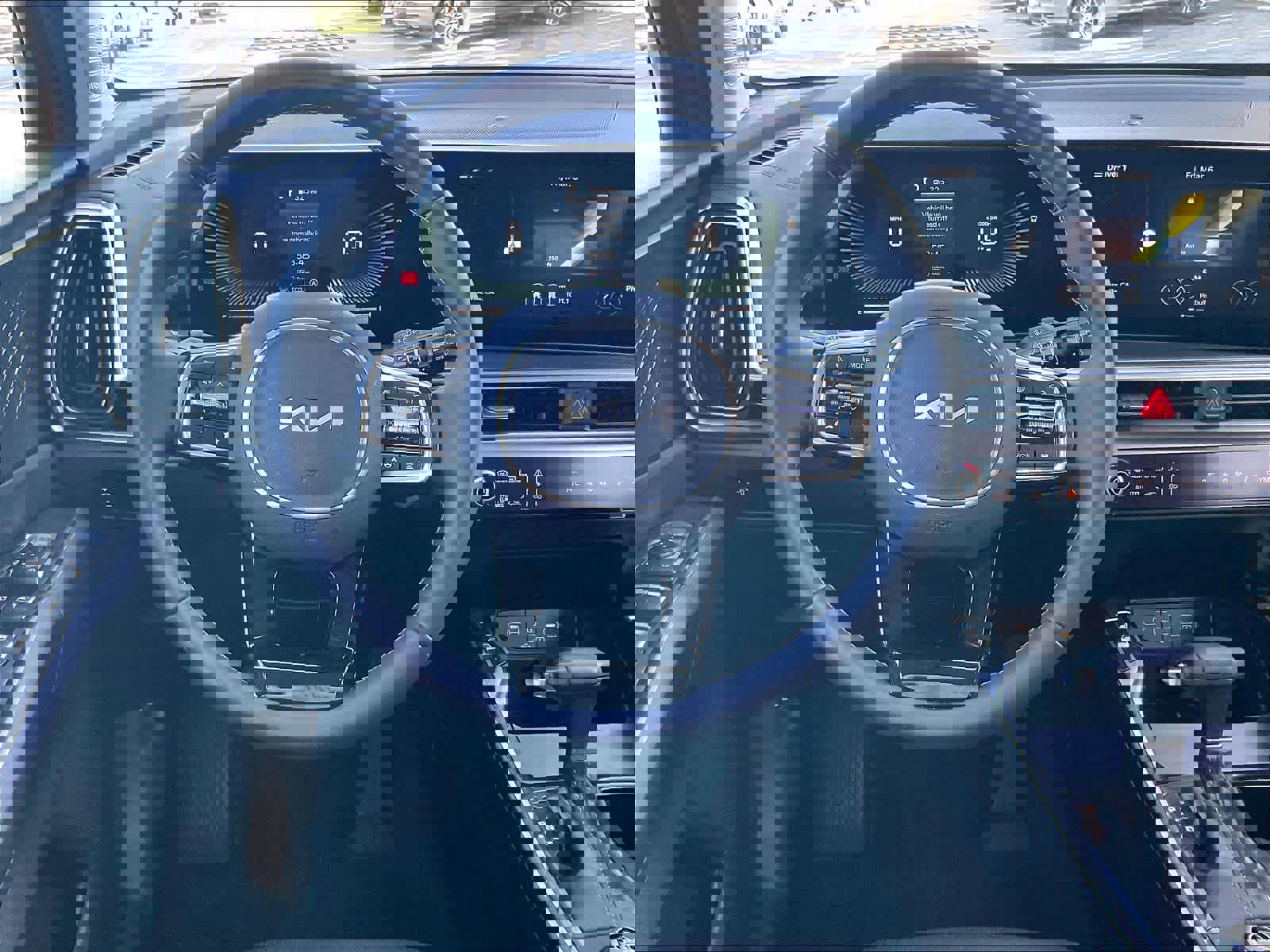 Used 2025 Kia Sorento S w/ Panoramic Sunroof Package image 8