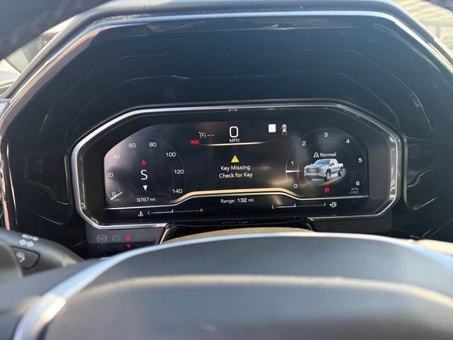 Used 2022 GMC Sierra 1500 Elevation RWD image 9