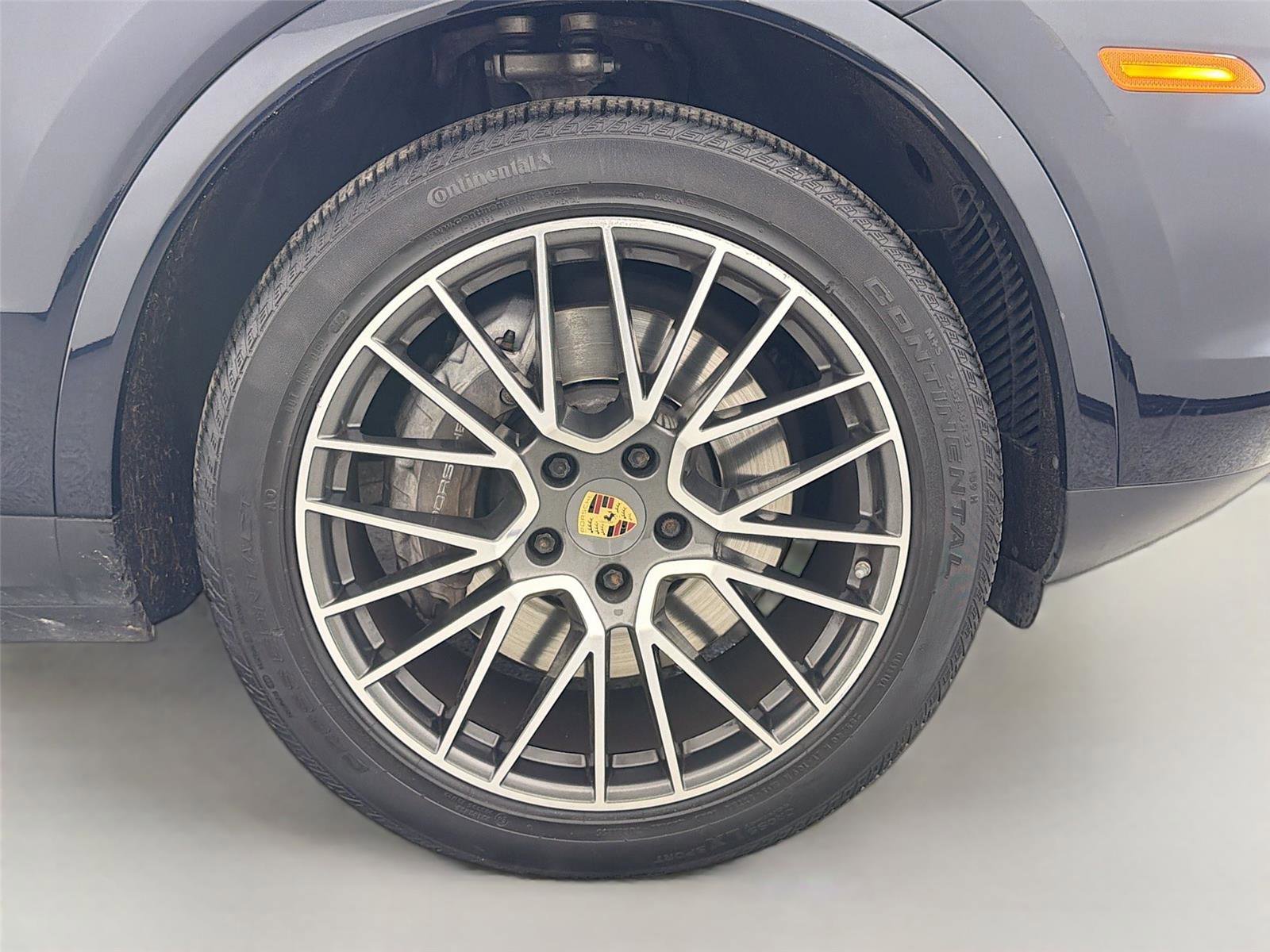 Certified 2022 Porsche Cayenne GTS AWD/4WD image 13