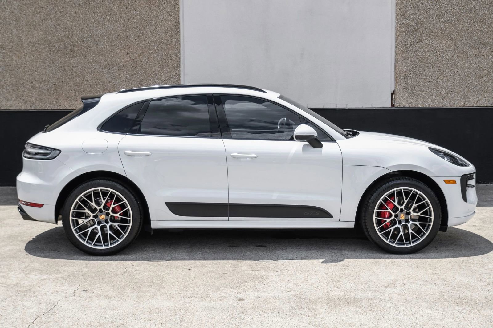 Used 2021 Porsche Macan GTS w/ Premium Package Plus (PF9) AWD/4WD image 7