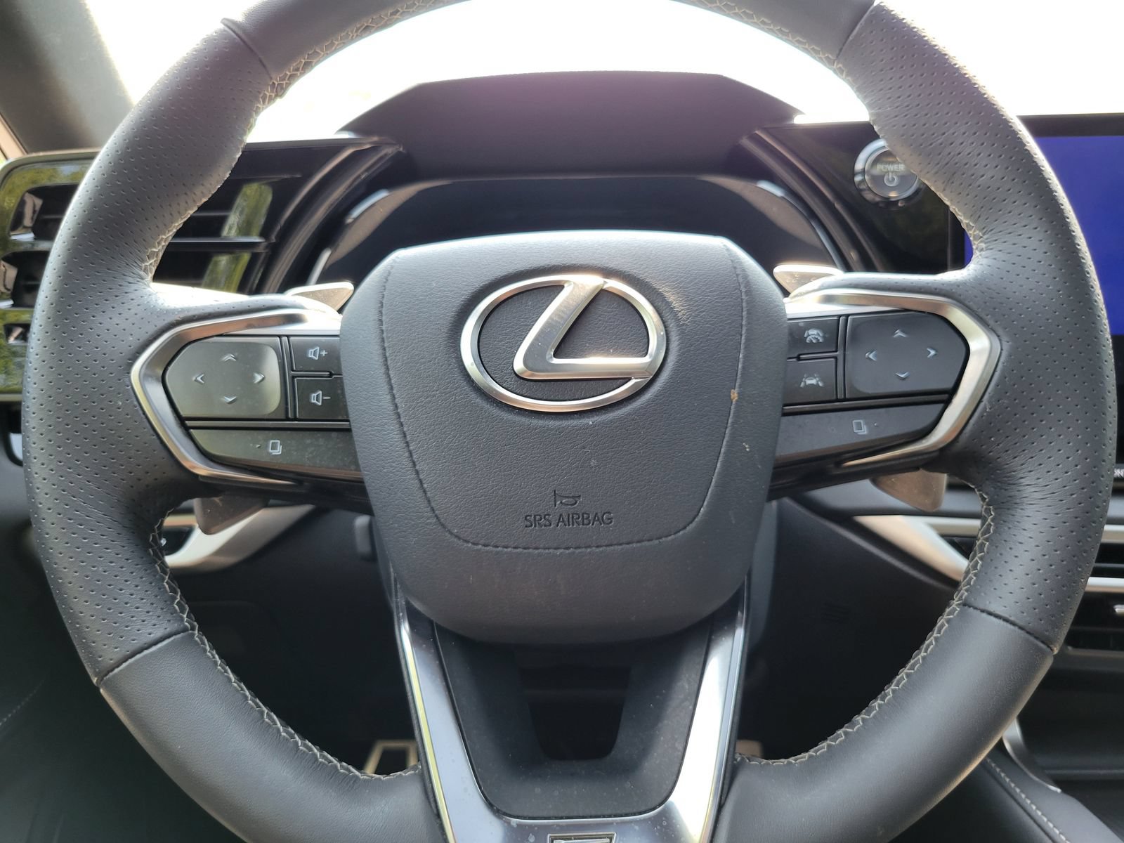 Used 2024 Lexus RX 500h F Sport w/ Cold Area Package AWD/4WD image 14