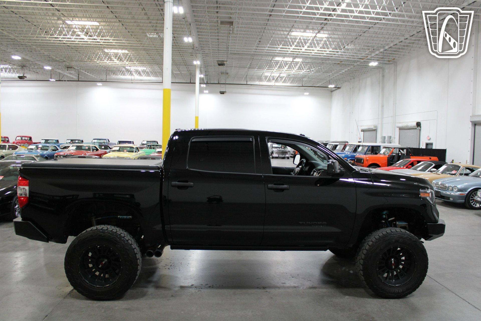 Used 2014 Toyota Tundra SR5 w/ TRD Off Road Package AWD/4WD image 11