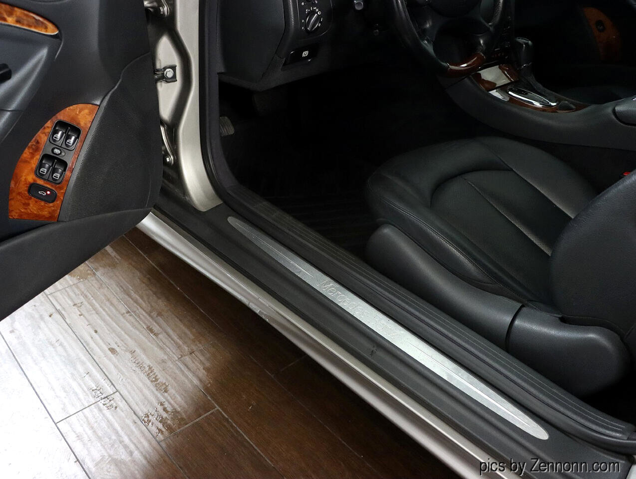 Used 2004 Mercedes-Benz CLK 500 Cabriolet image 28