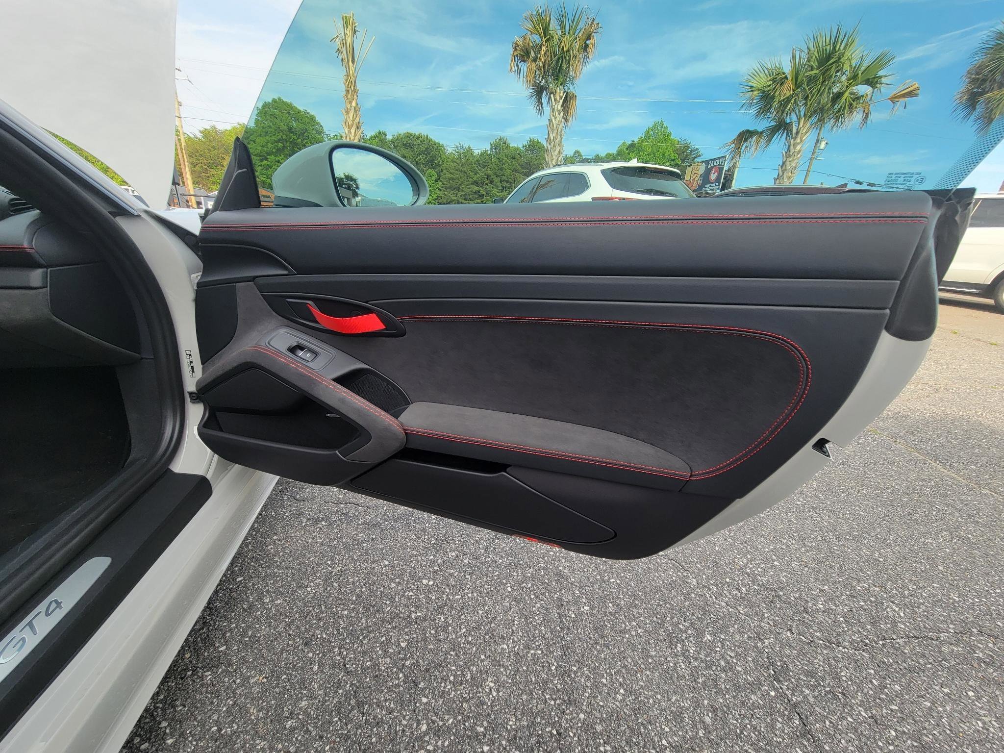 Used 2022 Porsche 718 Cayman GT4 RWD image 43
