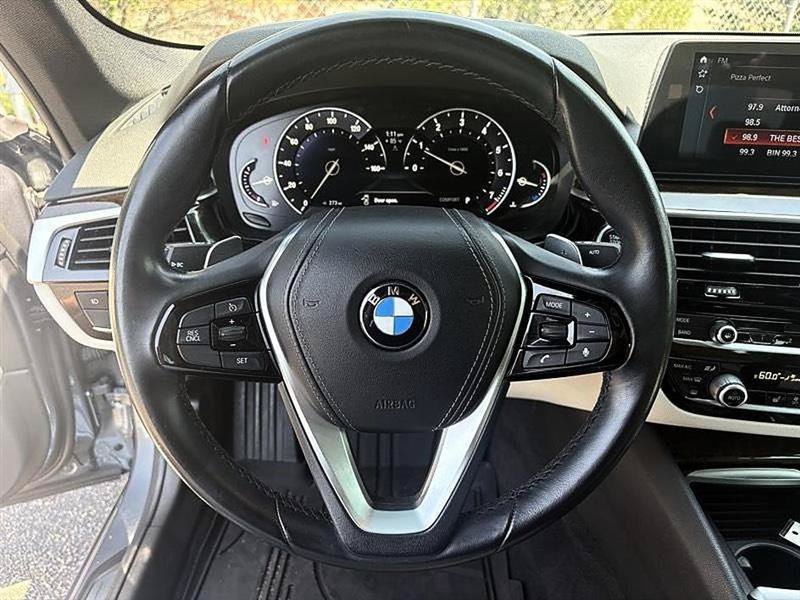 Used 2017 BMW 530i RWD image 19