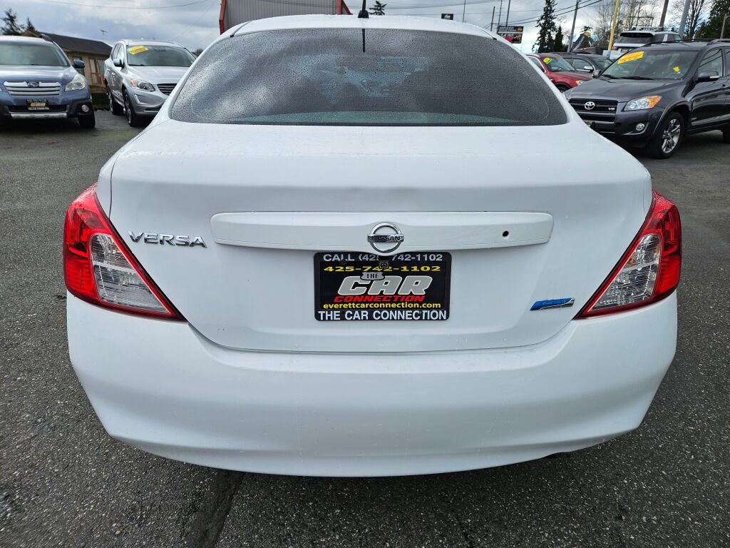 Used 2014 Nissan Versa S FWD image 6