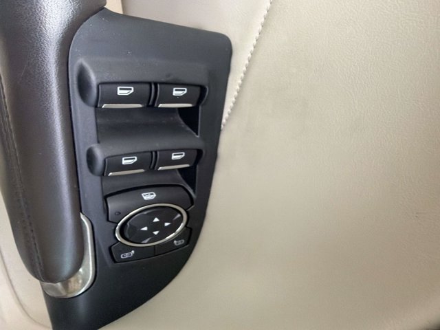 Used 2017 Lincoln MKC Premiere FWD image 11