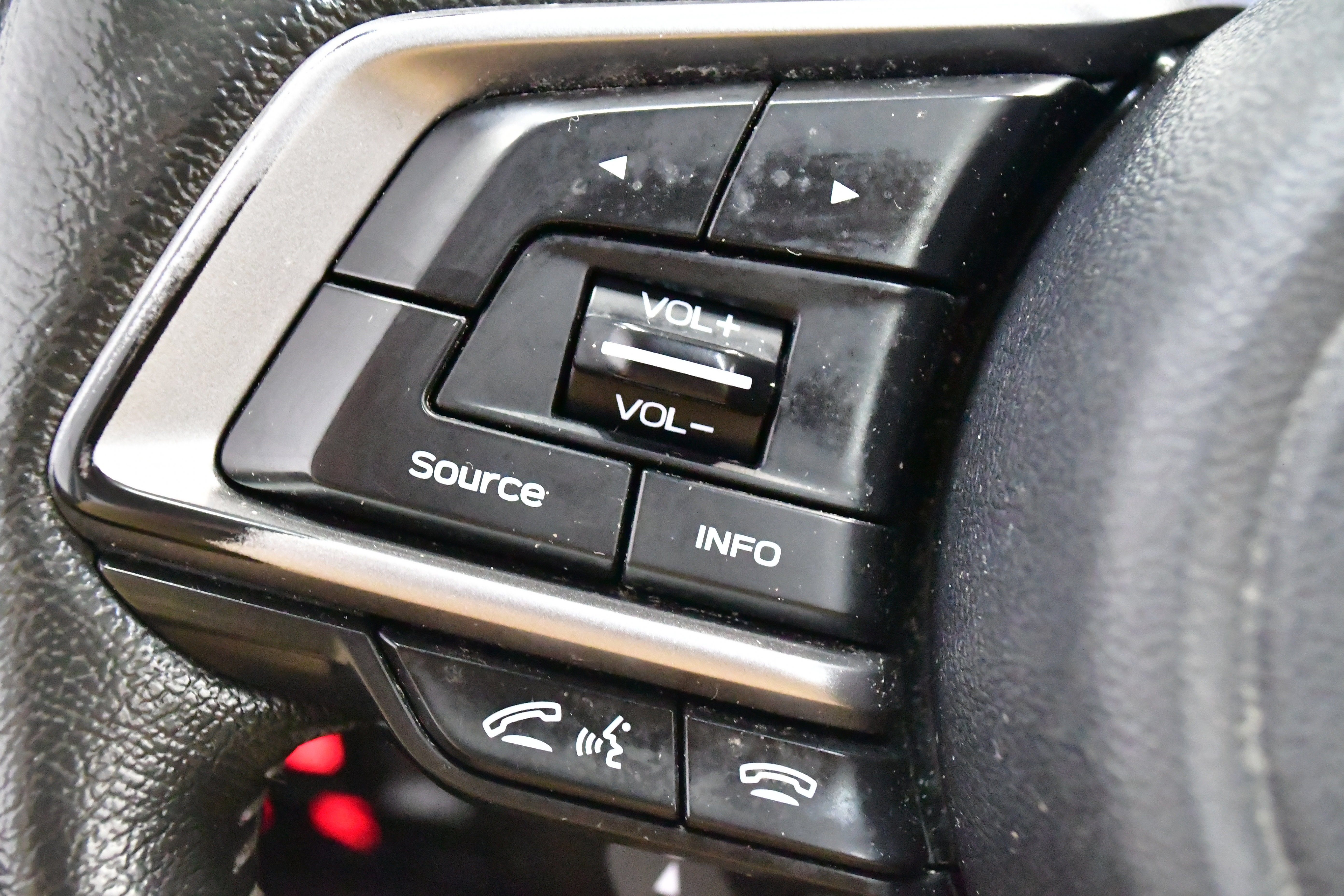 Used 2022 Subaru Forester Limited image 38