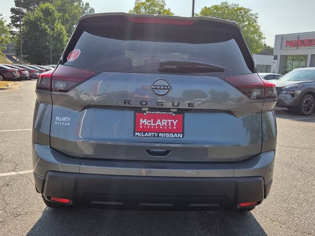 New 2026 Nissan Rogue Dark Armor FWD image 4