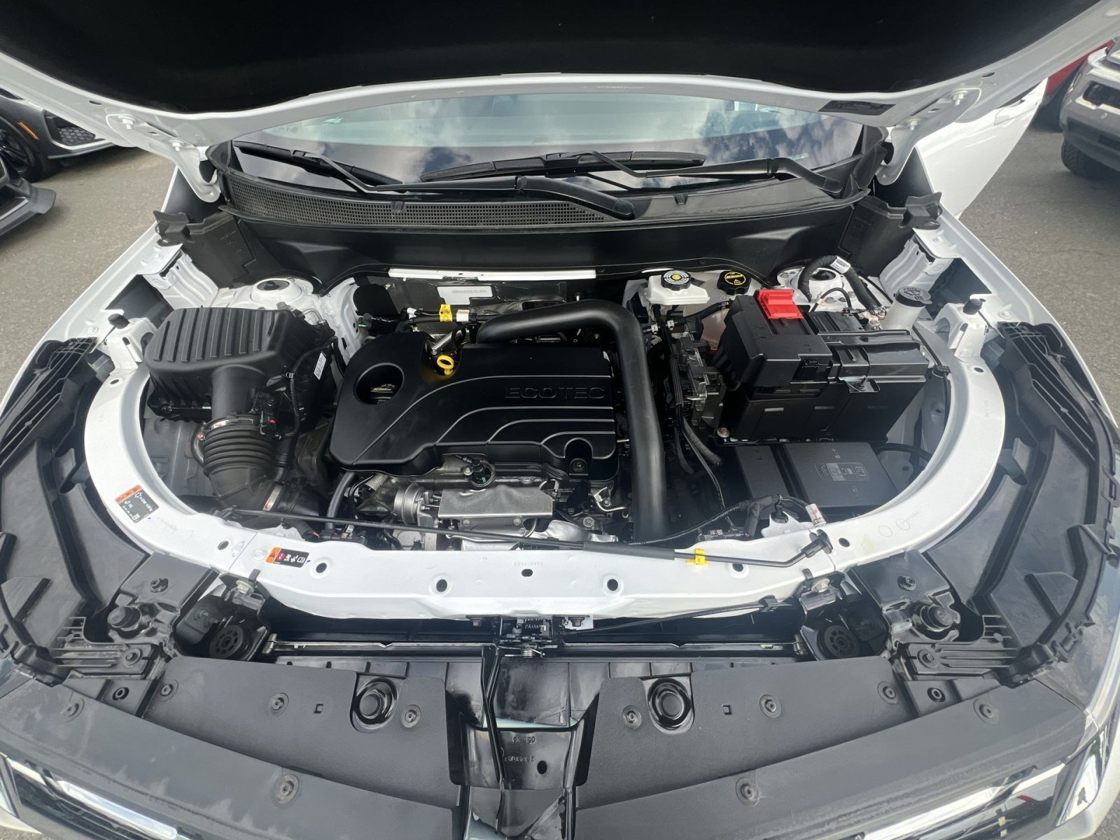 Used 2025 Chevrolet Equinox LT FWD image 35