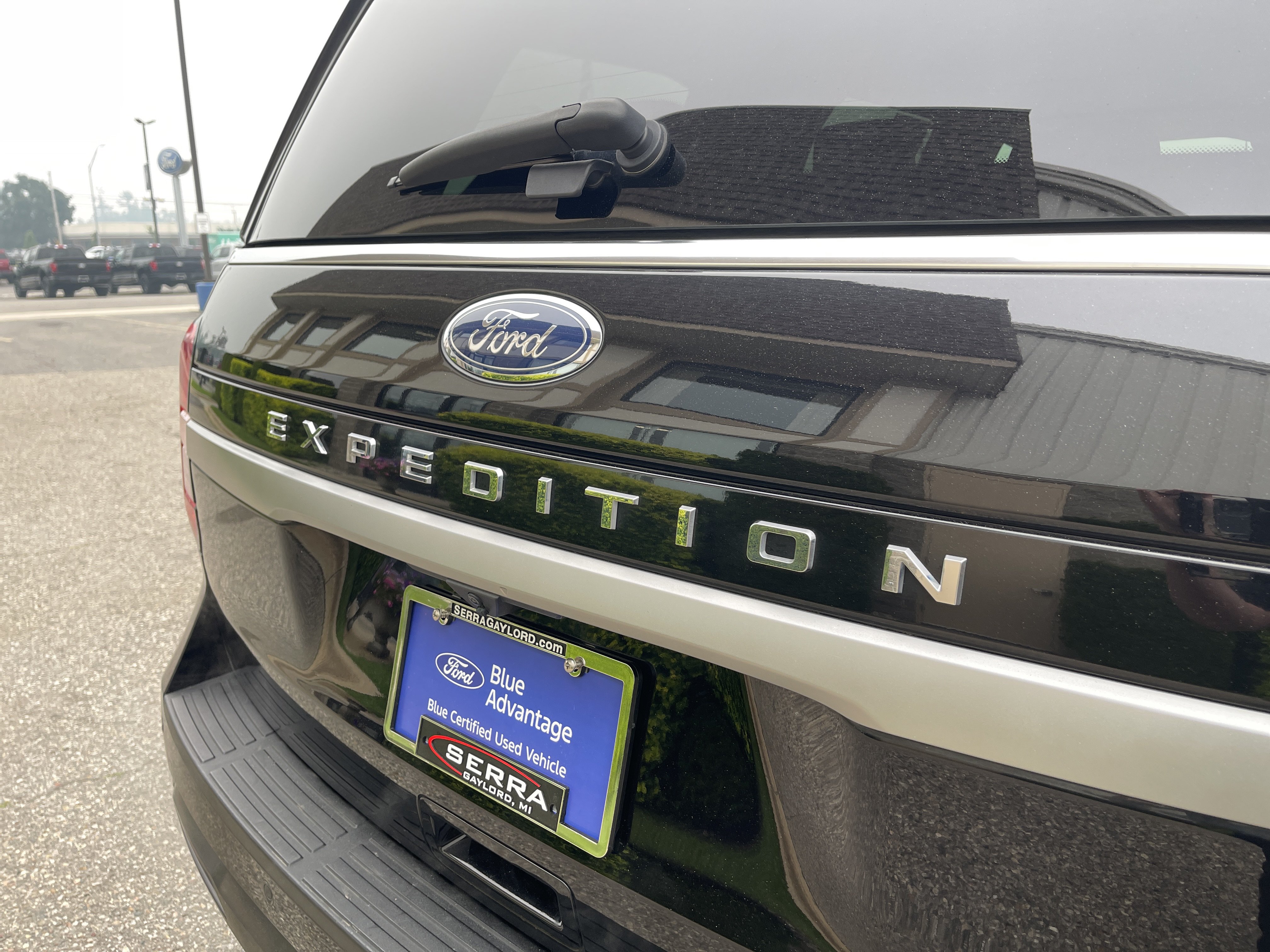 Used 2023 Ford Expedition XL AWD/4WD image 26