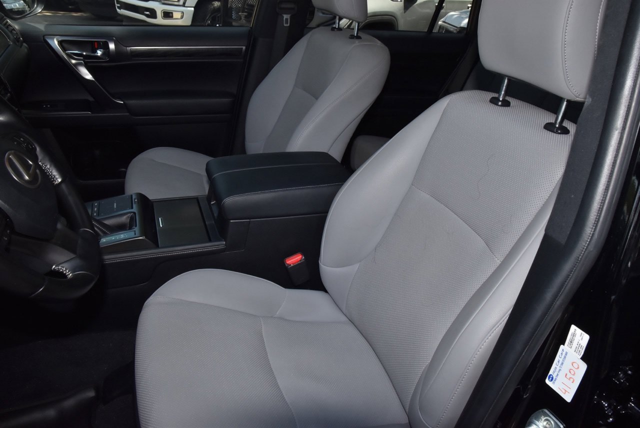 Used 2023 Lexus GX 460 w/ Black Line Special Edition AWD/4WD image 33