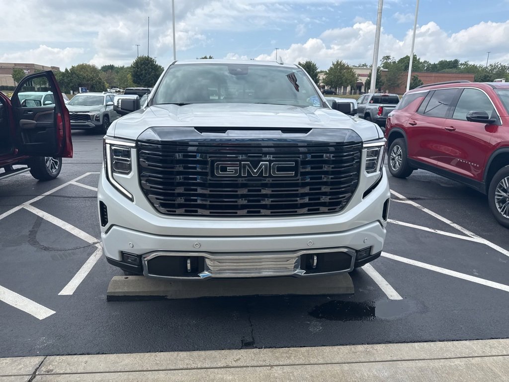 Used 2024 GMC Sierra 1500 Denali Ultimate image 3