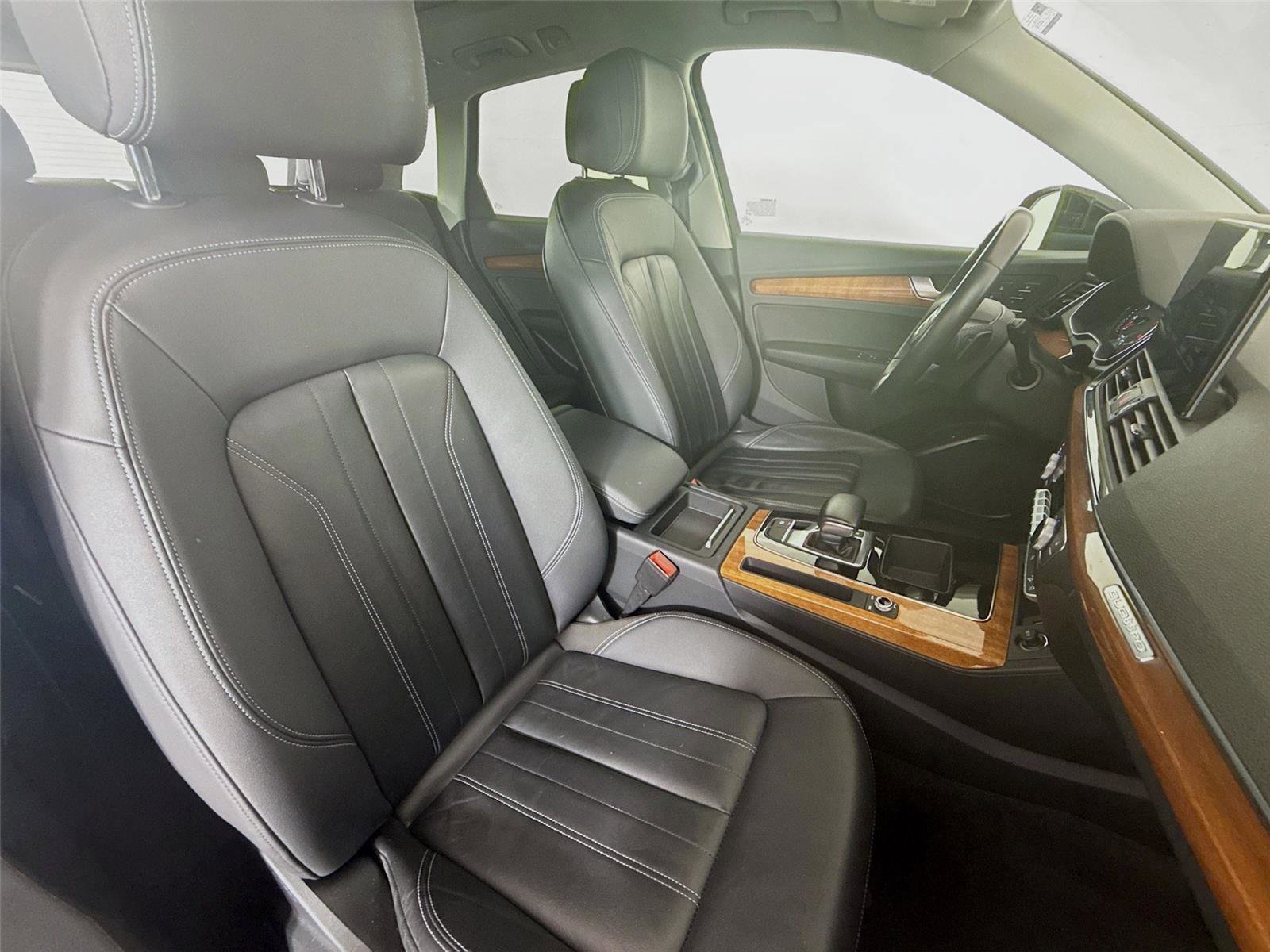 Used 2021 Audi Q5 Premium w/ Convenience Package image 22