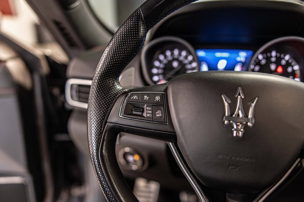 Used 2019 Maserati Levante S GranSport image 26