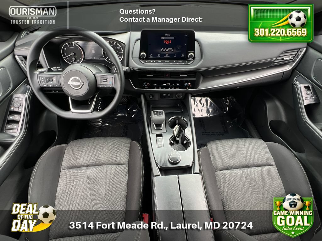 Used 2024 Nissan Rogue SV AWD/4WD image 16