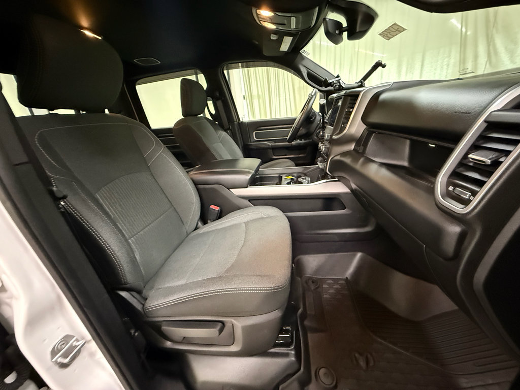 Used 2020 RAM 2500 Big Horn w/ Night Edition AWD/4WD image 26