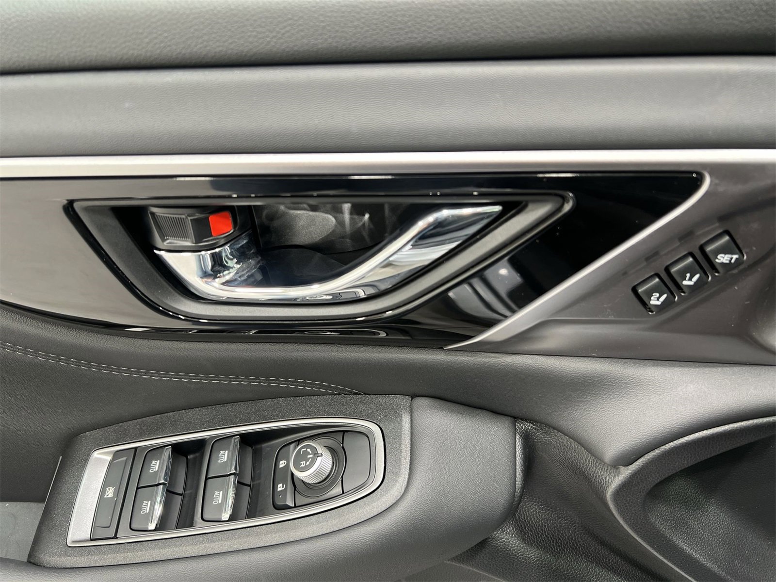 Certified 2025 Subaru Legacy Limited image 13