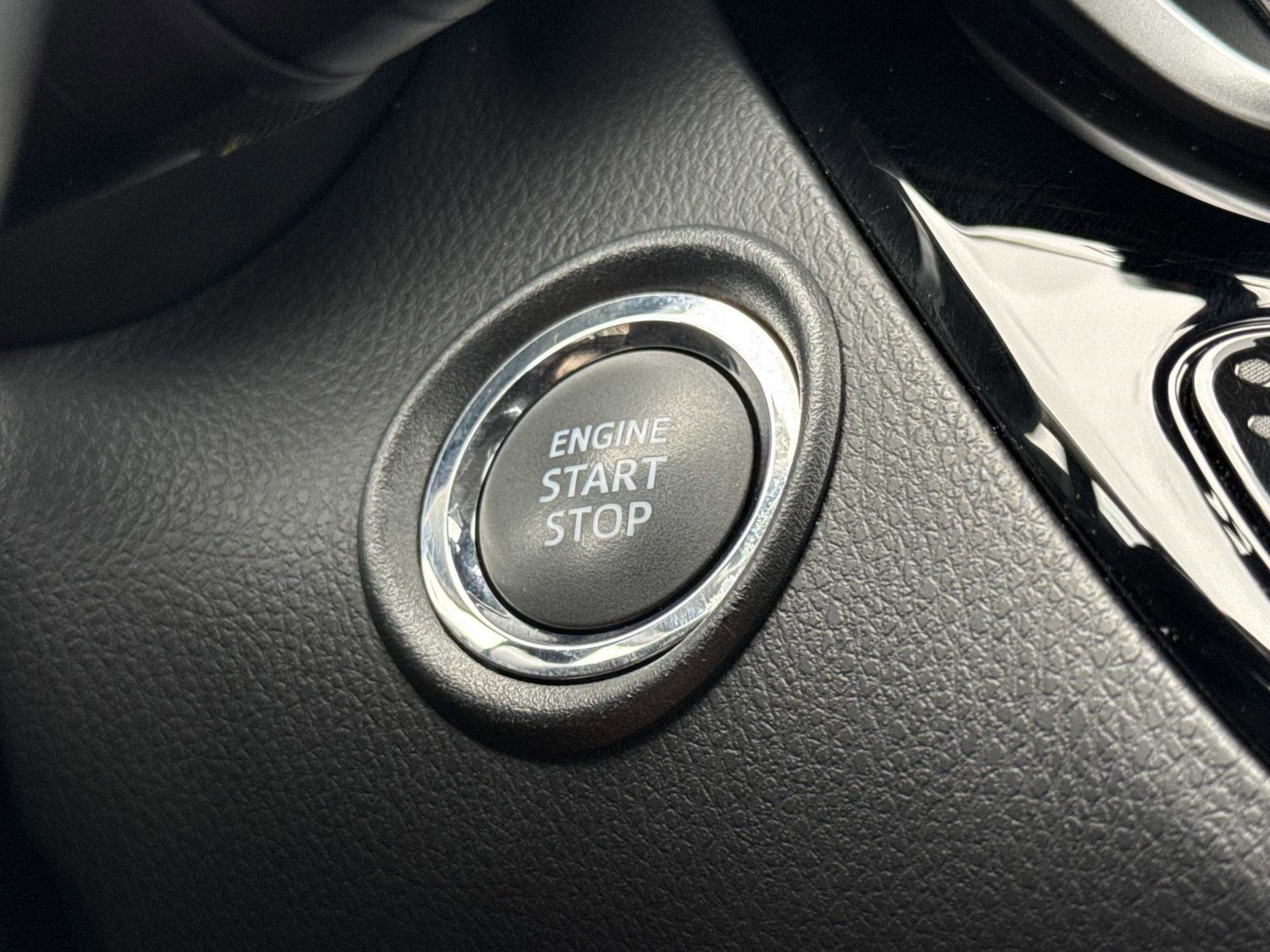 Used 2021 Toyota C-HR Limited image 14