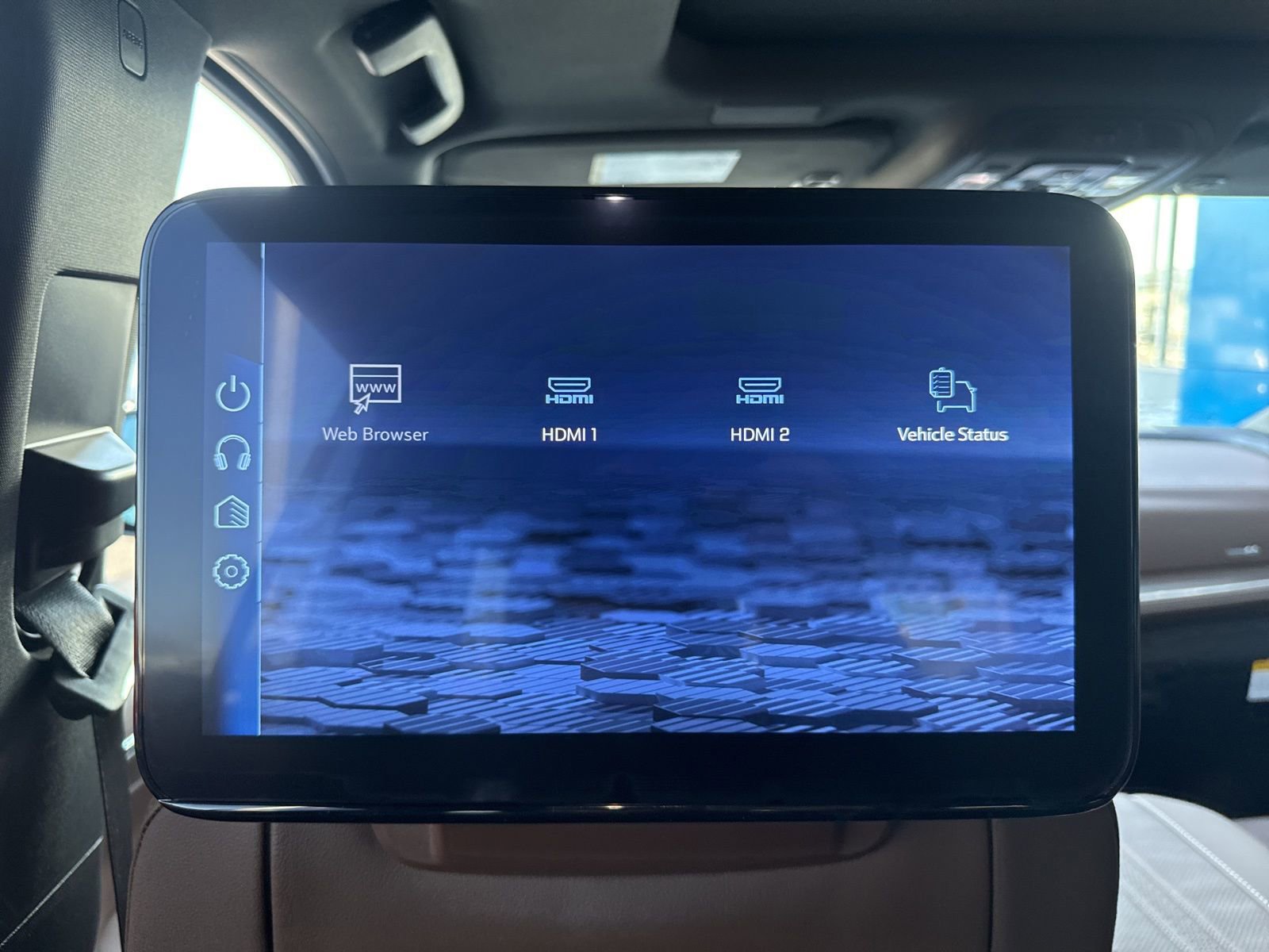 New 2026 Chevrolet Tahoe High Country AWD/4WD image 19