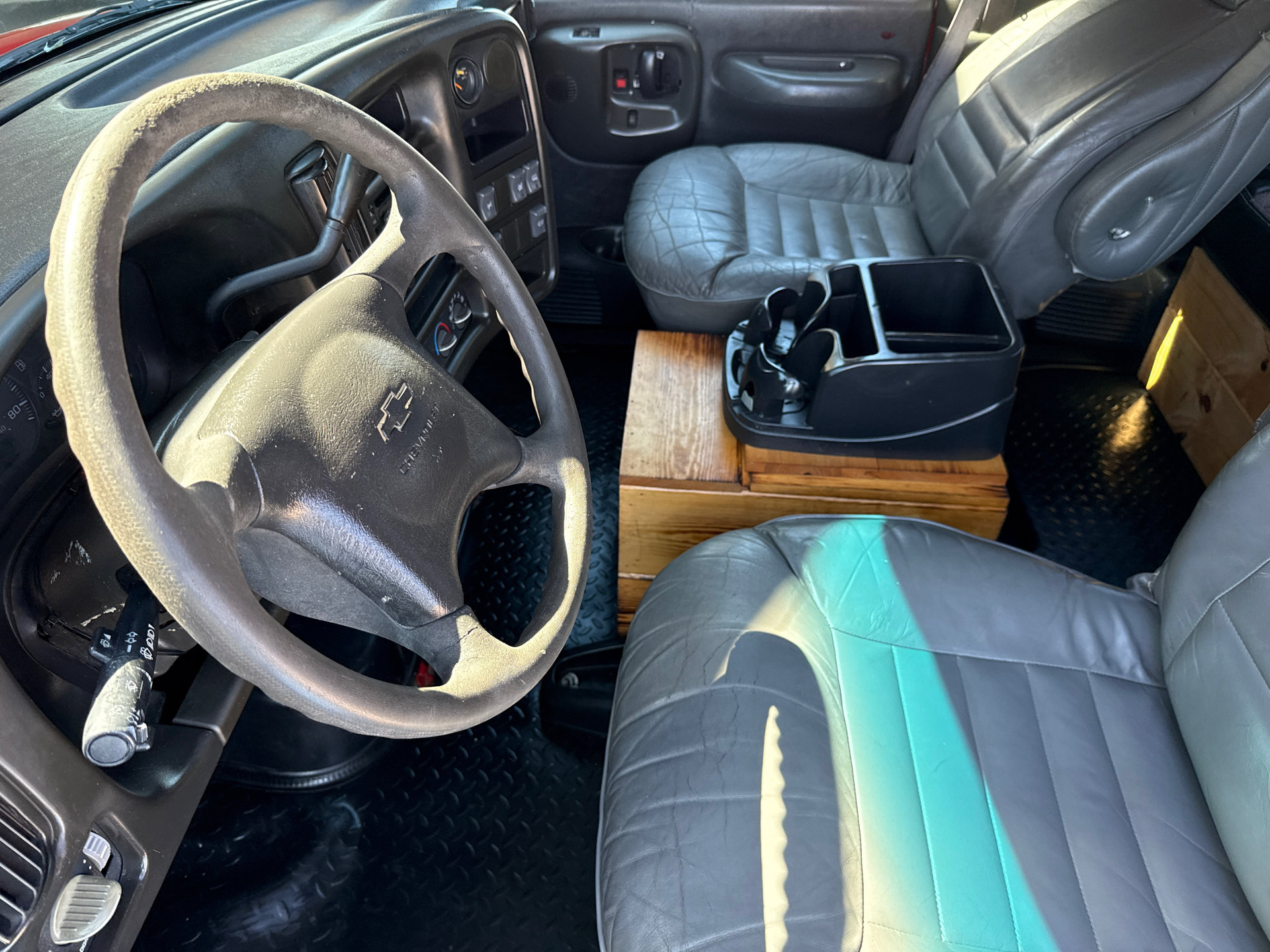 Used 2006 Chevrolet Kodiak C4500 2WD Crew Cab image 17