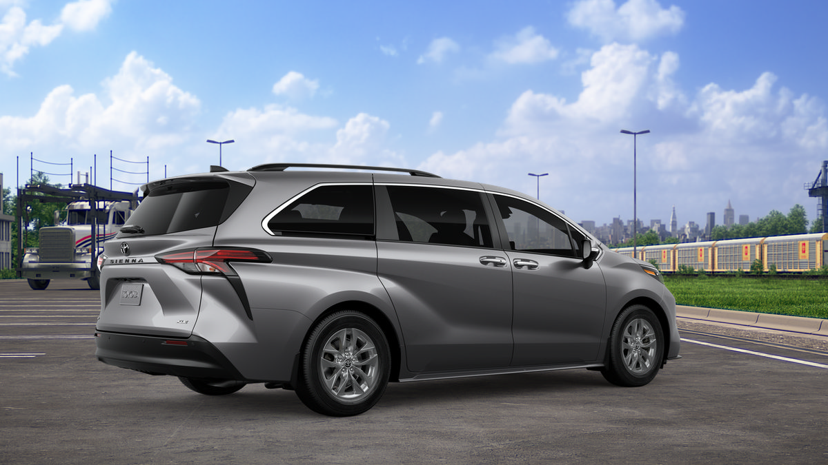 New 2026 Toyota Sienna XLE FWD image 12