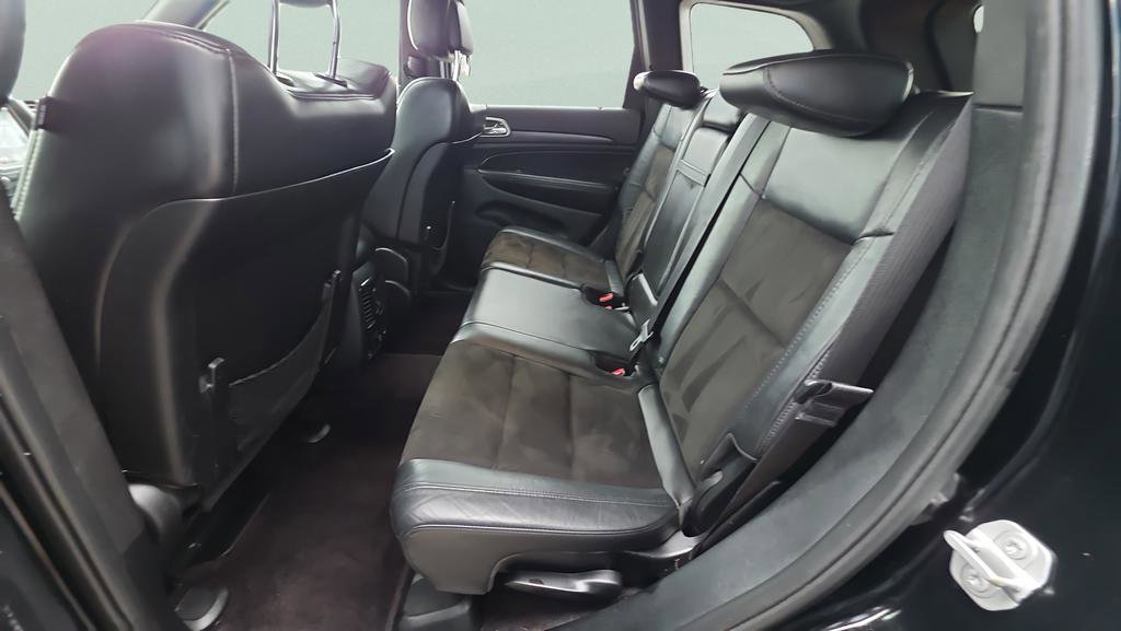 Used 2018 Jeep Grand Cherokee Altitude image 26