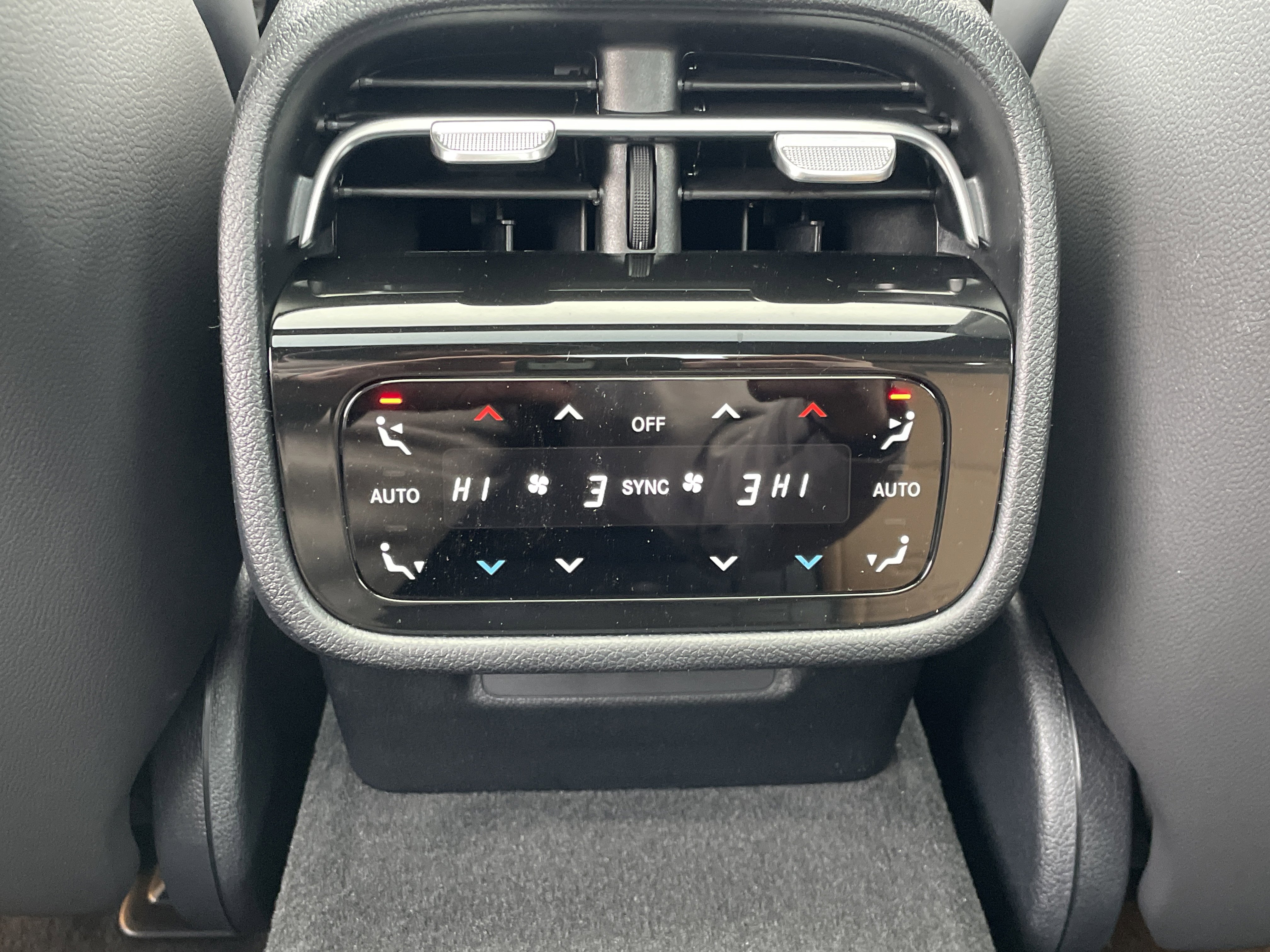 New 2026 Mercedes-Benz E 53 AMG e 4MATIC Sedan image 38