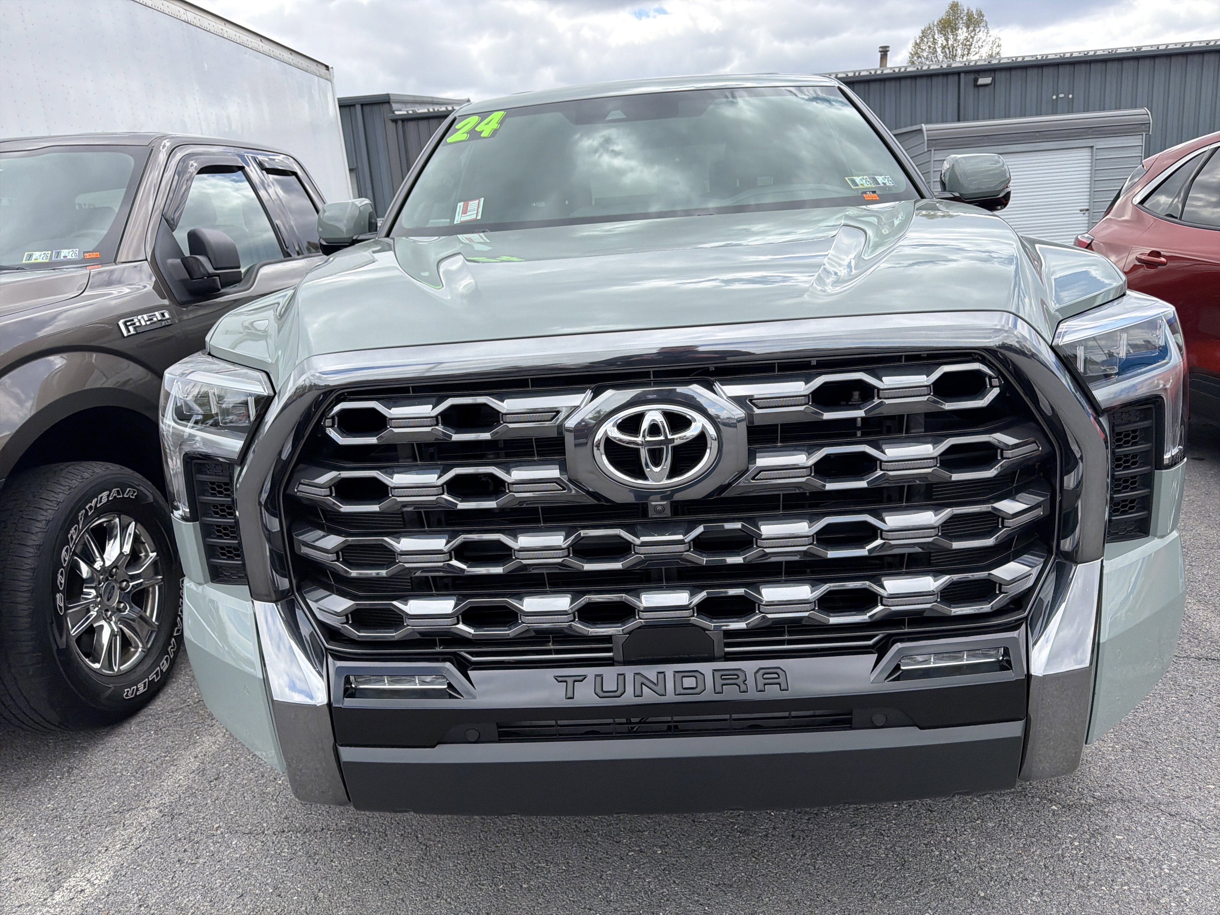 Used 2024 Toyota Tundra Platinum image 2
