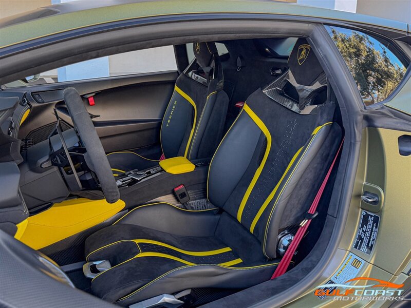 Used 2023 Lamborghini Huracan Tecnica RWD image 19